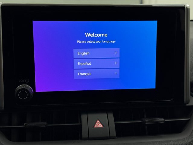 Used 2024 Toyota RAV4 SE image 17