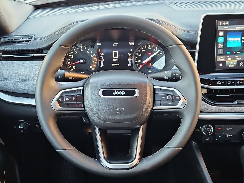 Used 2025 Jeep Compass Latitude AWD/4WD image 20