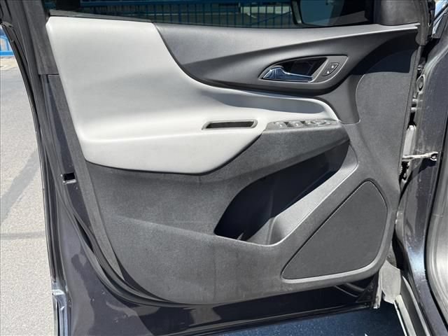Certified 2022 Chevrolet Equinox LS w/ LS Convenience Package FWD image 14