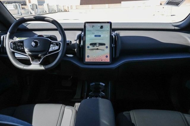 New 2025 Volvo EX30 Plus w/ Protection Package Premier image 14