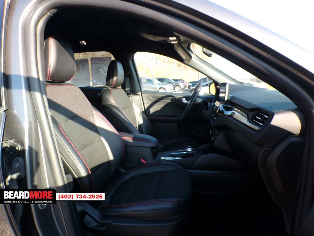 Used 2025 Ford Escape ST-Line image 17