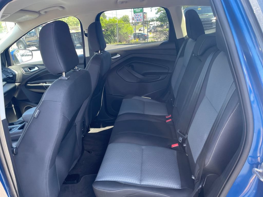 Used 2018 Ford Escape SE w/ SE Sync 3 Package FWD image 23
