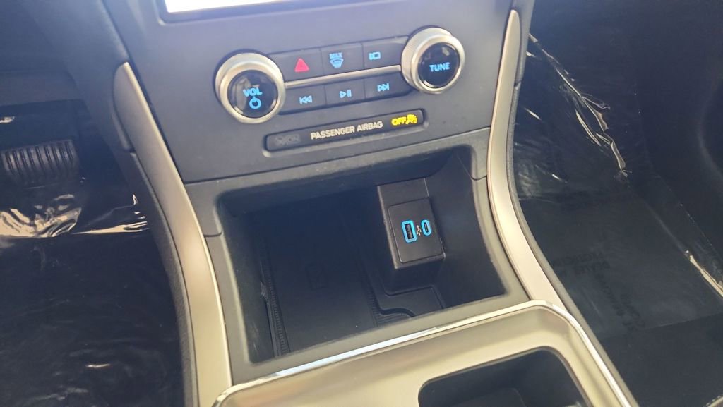 Used 2022 Ford Edge SEL w/ Convenience Package image 19