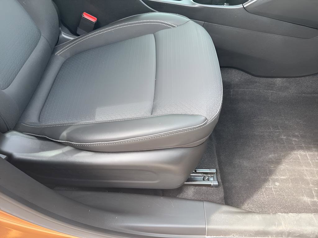 Used 2024 Buick Encore GX Preferred w/ Comfort Package AWD/4WD image 39