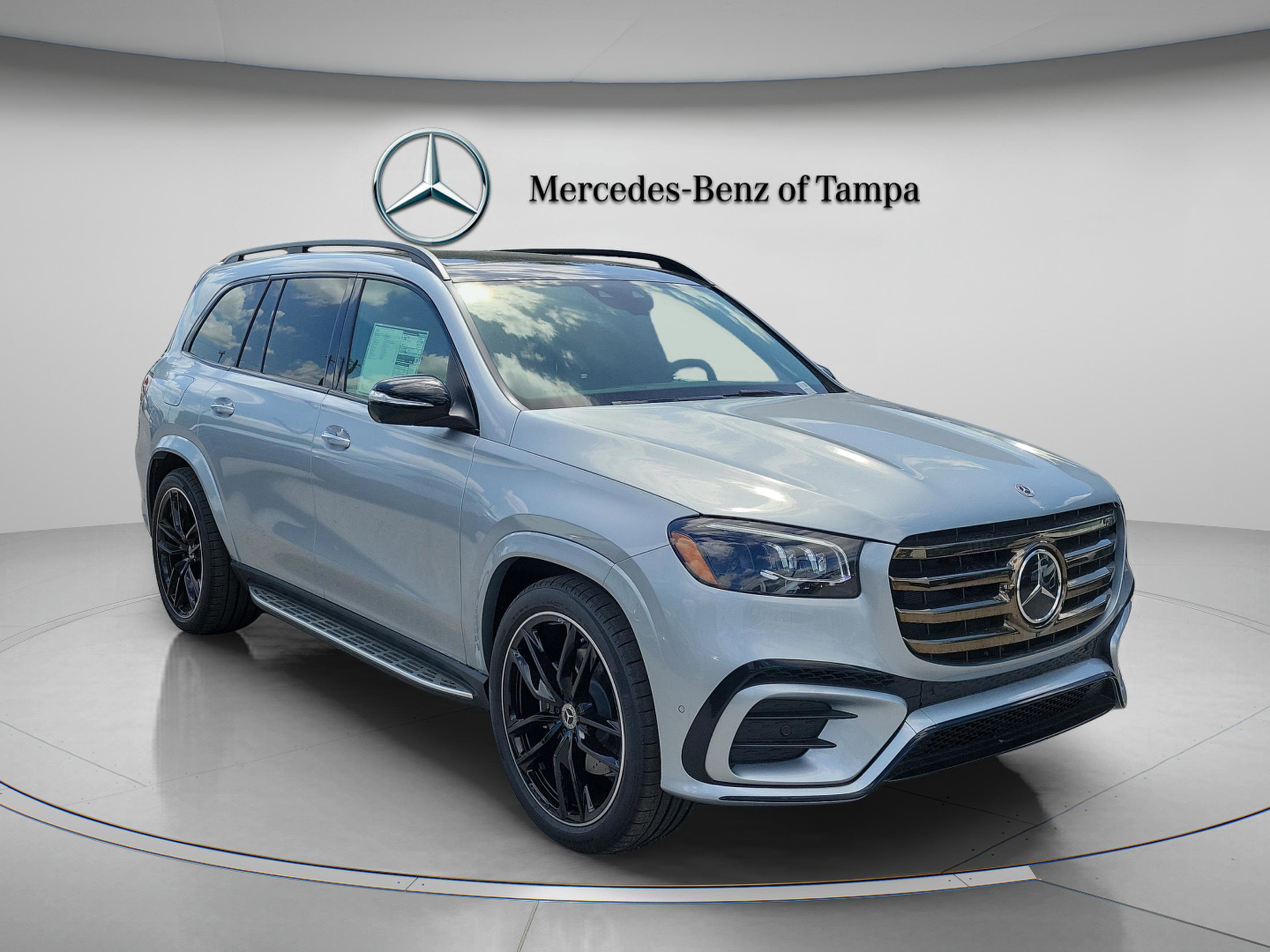 New 2026 Mercedes-Benz GLS 580 4MATIC image 4