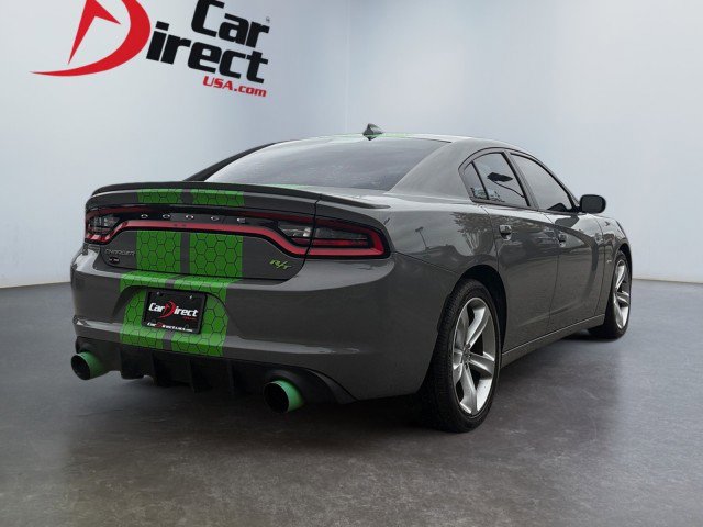 Used 2017 Dodge Charger R/T image 3