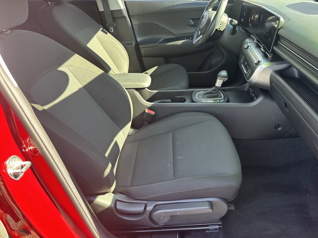 Used 2024 Hyundai Kona SEL image 13