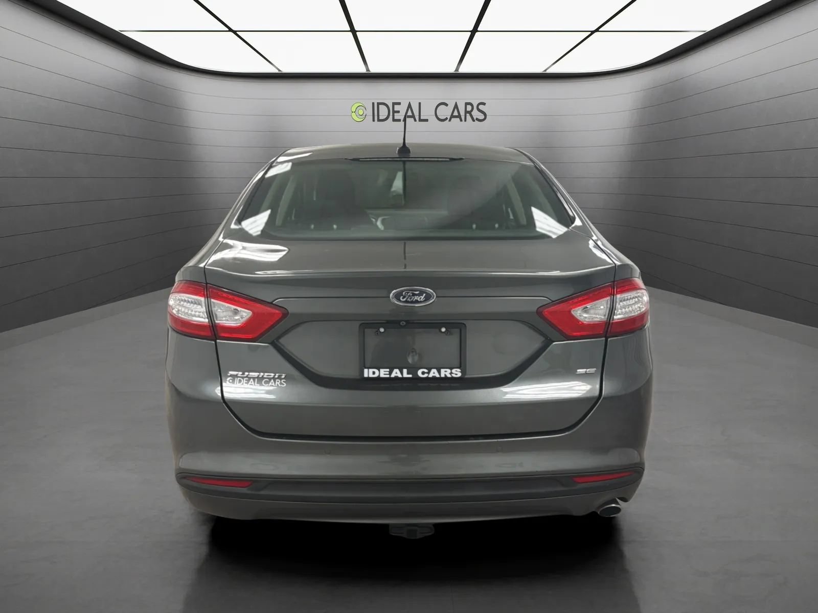 Used 2016 Ford Fusion SE FWD image 6