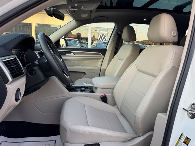 Certified 2023 Volkswagen Atlas SEL AWD/4WD image 10