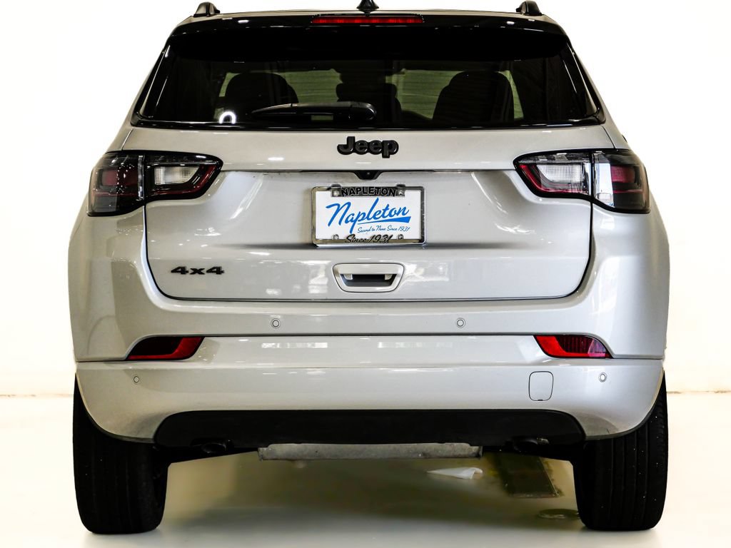 Used 2024 Jeep Compass Limited w/ High Altitude Package AWD/4WD image 8