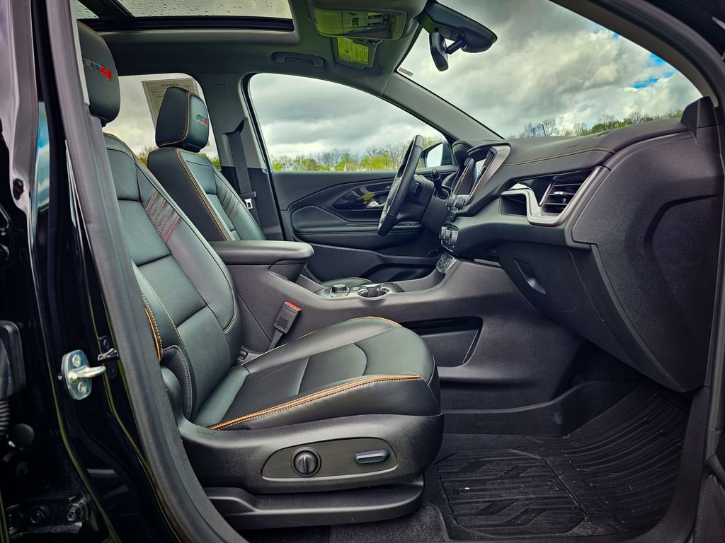 Certified 2022 GMC Terrain AT4 w/ Tech Package AWD/4WD image 41