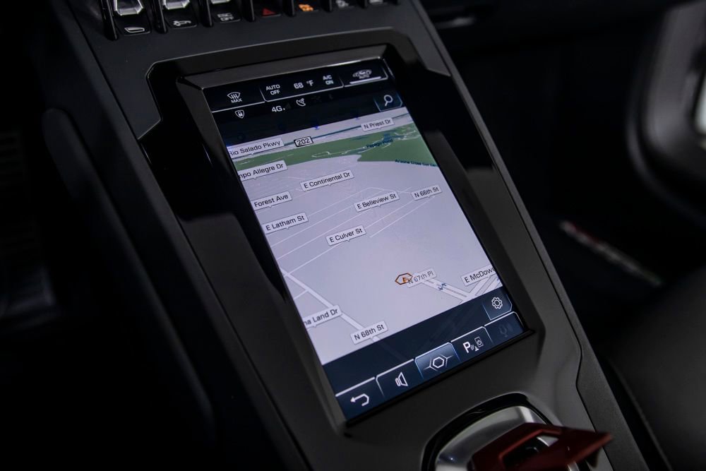 Used 2020 Lamborghini Huracan EVO image 40