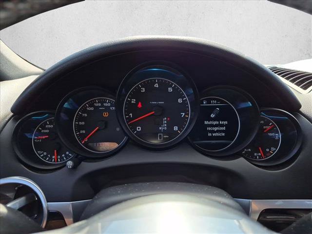 Used 2016 Porsche Cayenne AWD/4WD image 9