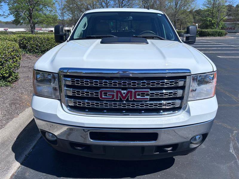 Used 2014 GMC Sierra 2500 SLT w/ SLT Convenience Package AWD/4WD image 3