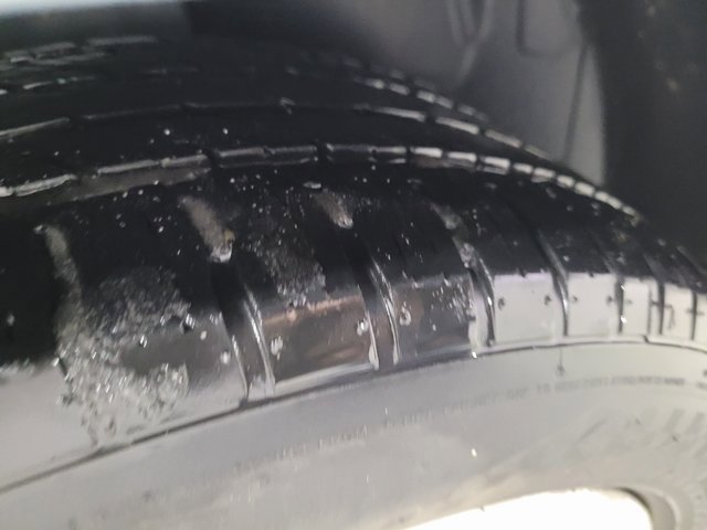 Used 2013 Chrysler 200 Limited image 19