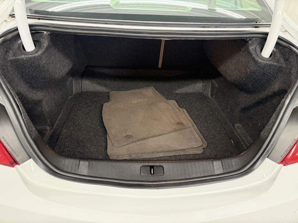 Used 2016 Buick LaCrosse Leather FWD image 28