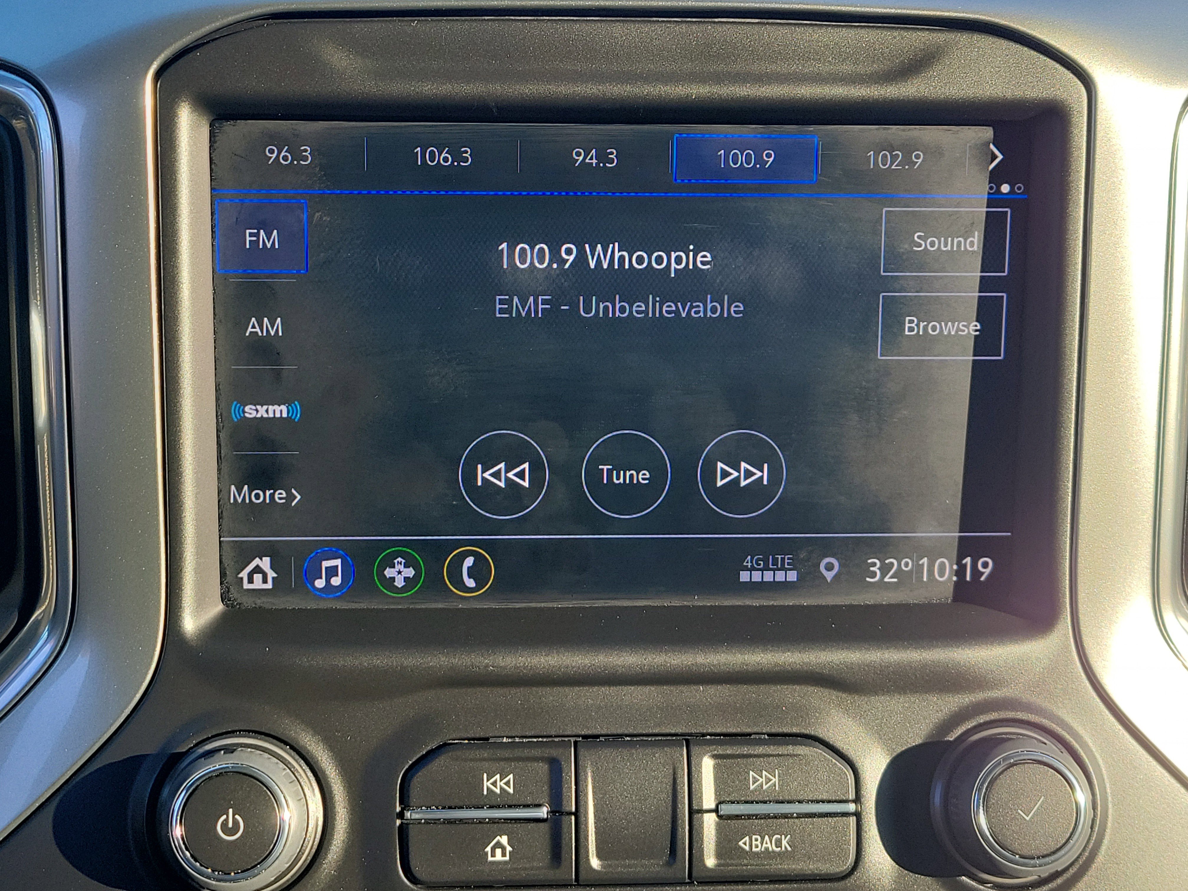 Used 2022 Chevrolet Silverado 1500 LT Trail Boss image 25