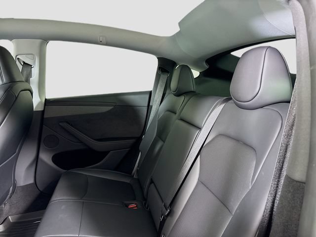 Used 2026 Tesla Model Y 2WD image 25