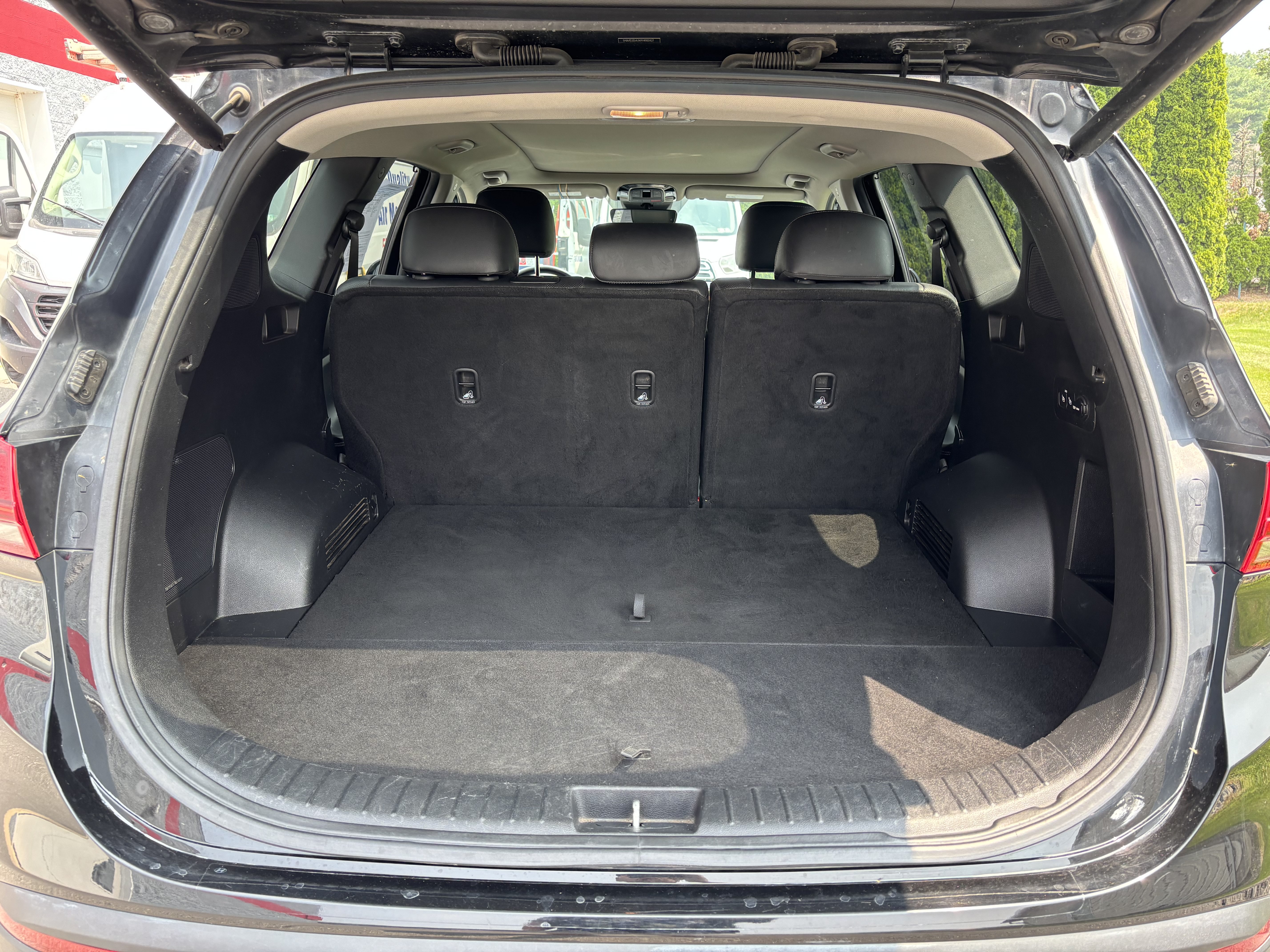 Used 2023 Hyundai Santa Fe SEL Premium AWD/4WD video 5