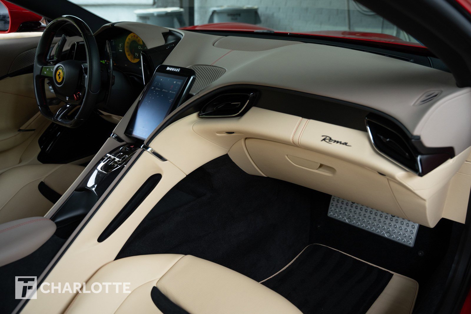 Used 2022 Ferrari Roma RWD image 35