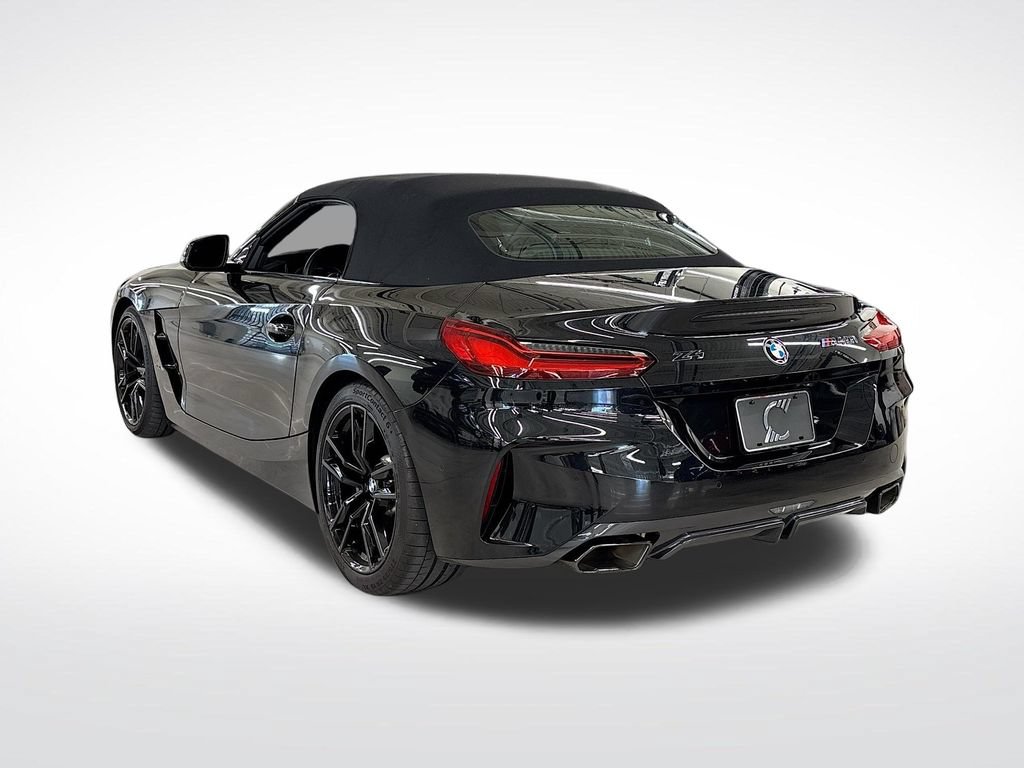 Used 2025 BMW Z4 M40i w/ Edition RWD image 3
