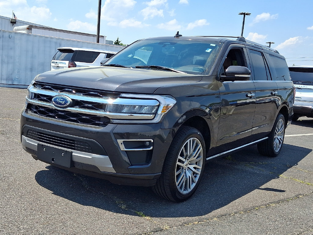 Used 2024 Ford Expedition Max Limited AWD/4WD image 5