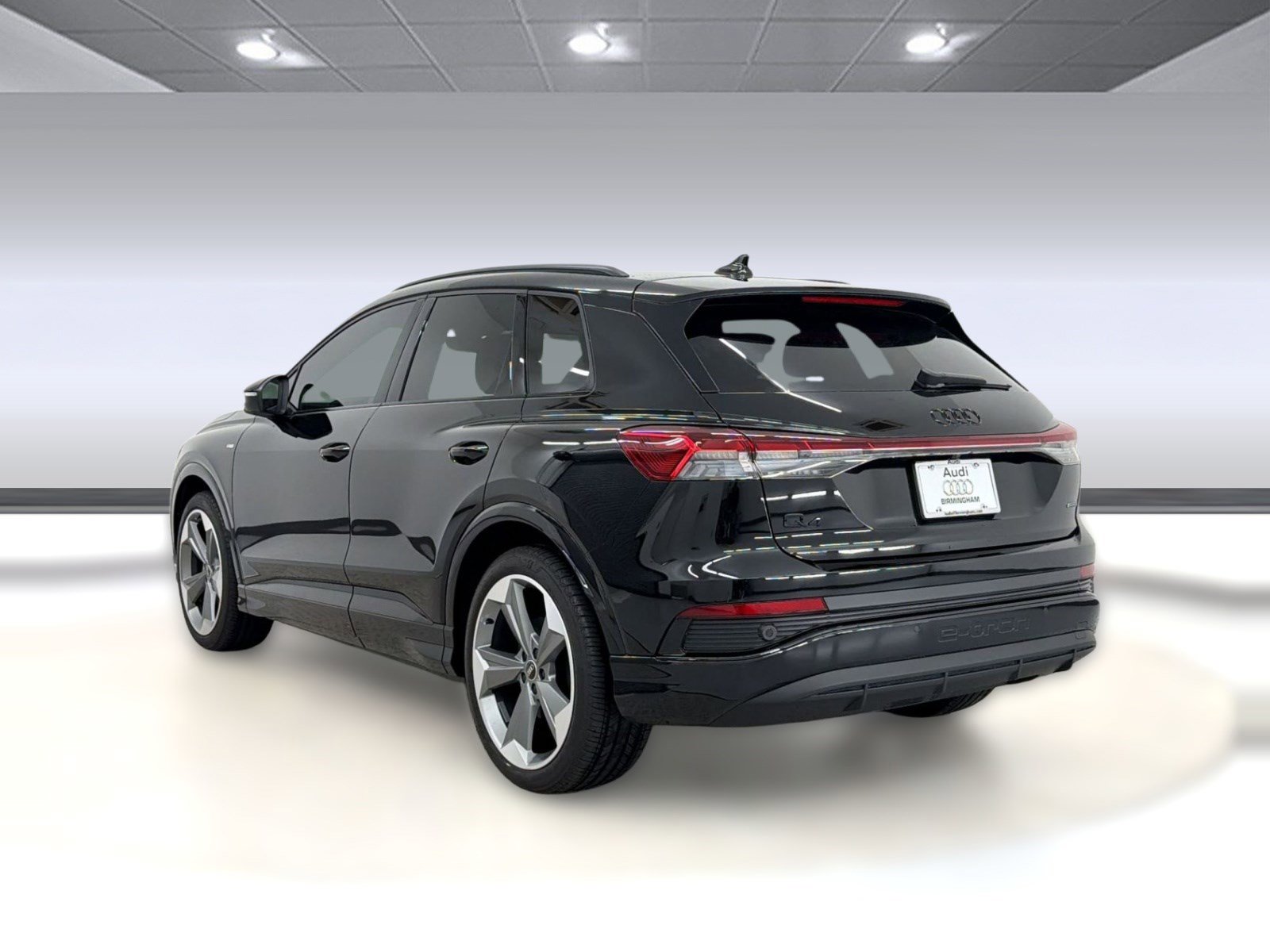 Used 2025 Audi Q4 e-tron Premium Plus w/ Premium Plus image 3