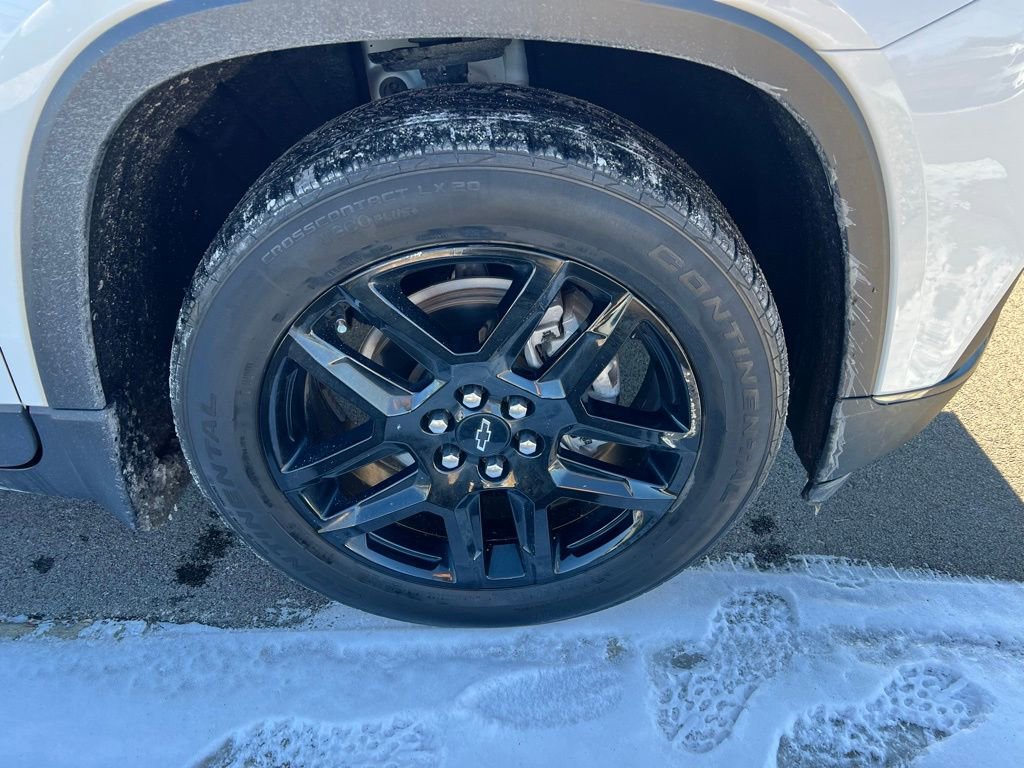 Used 2021 Chevrolet Traverse LT w/ LPO, Blackout Package image 12