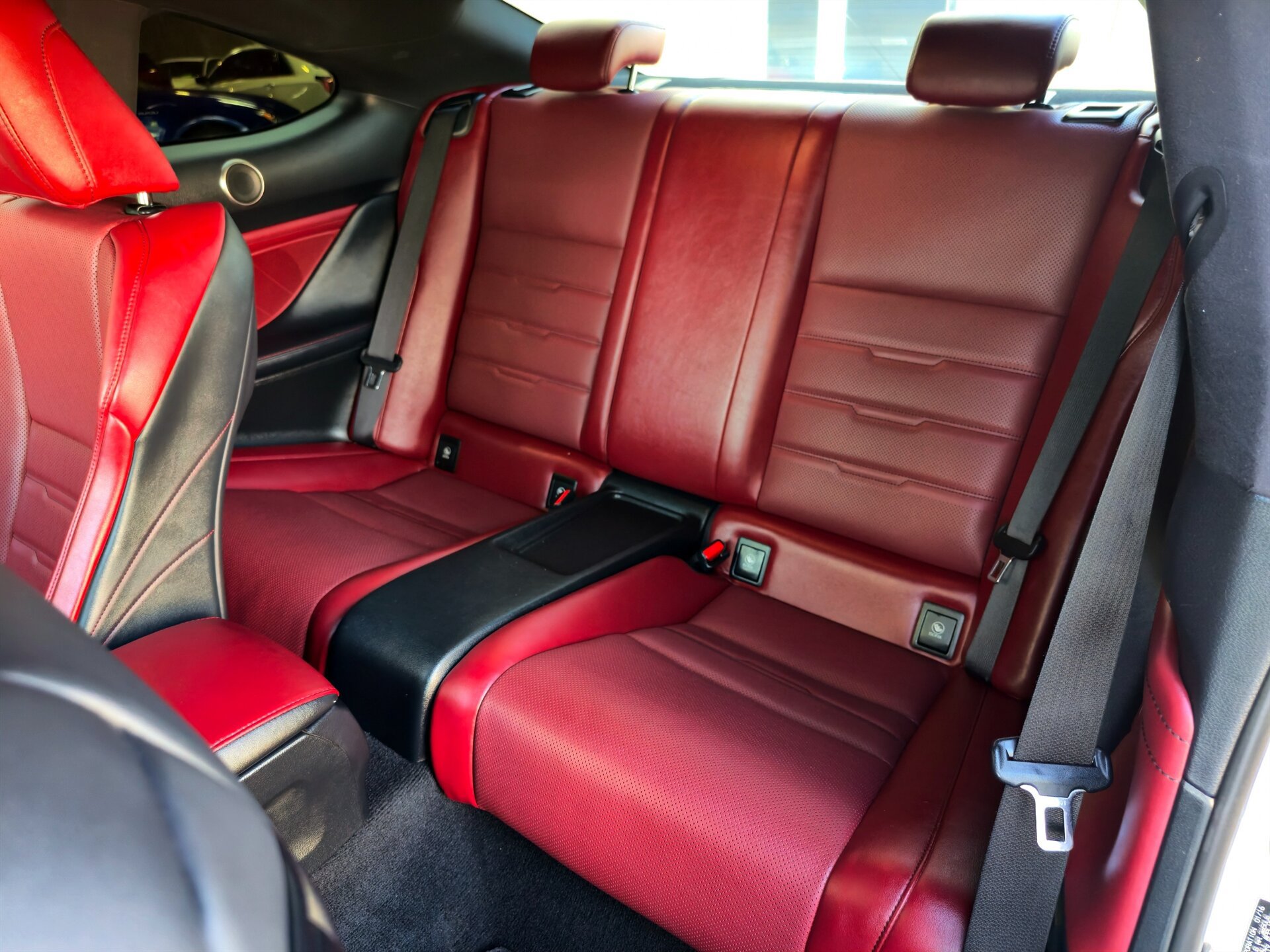 Used 2016 Lexus RC 200t RWD image 23