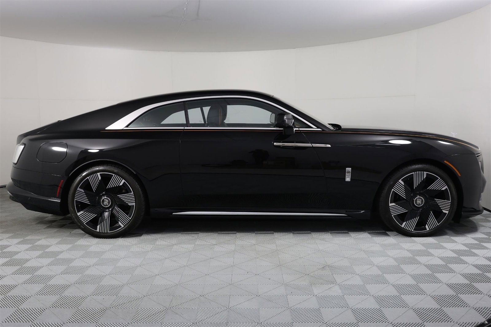 New 2025 Rolls-Royce Spectre w/ Spectre Launch Package image 8
