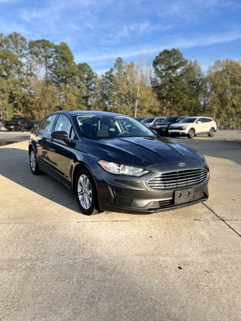Used 2019 Ford Fusion SE image 4