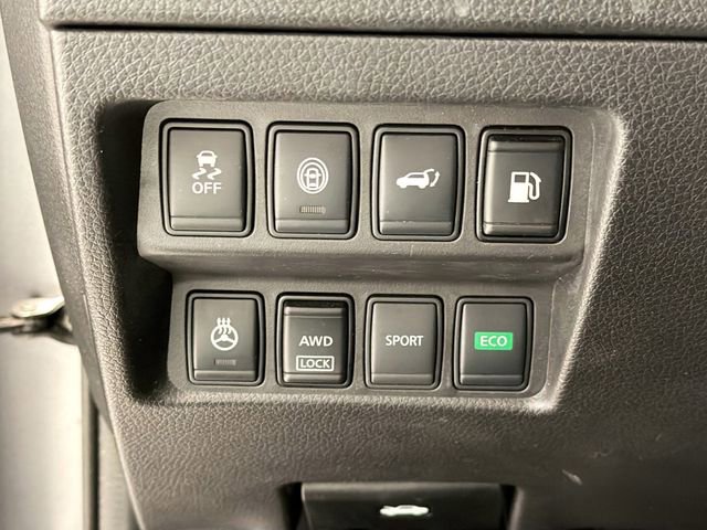 Used 2018 Nissan Rogue SL image 10