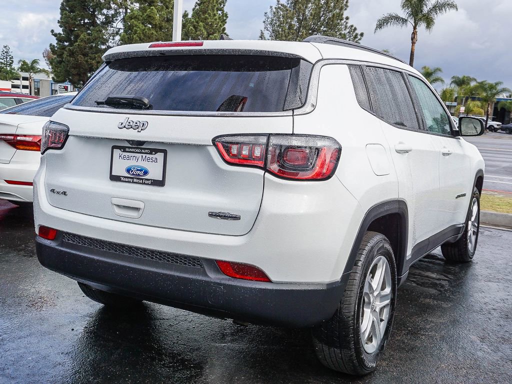 Used 2024 Jeep Compass Latitude AWD/4WD image 7