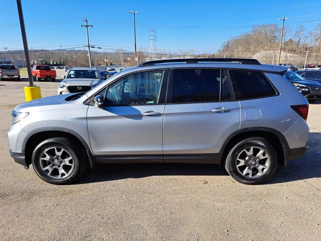 Used 2022 Honda Passport TrailSport image 2