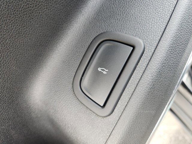 Used 2025 GMC Acadia Elevation image 34