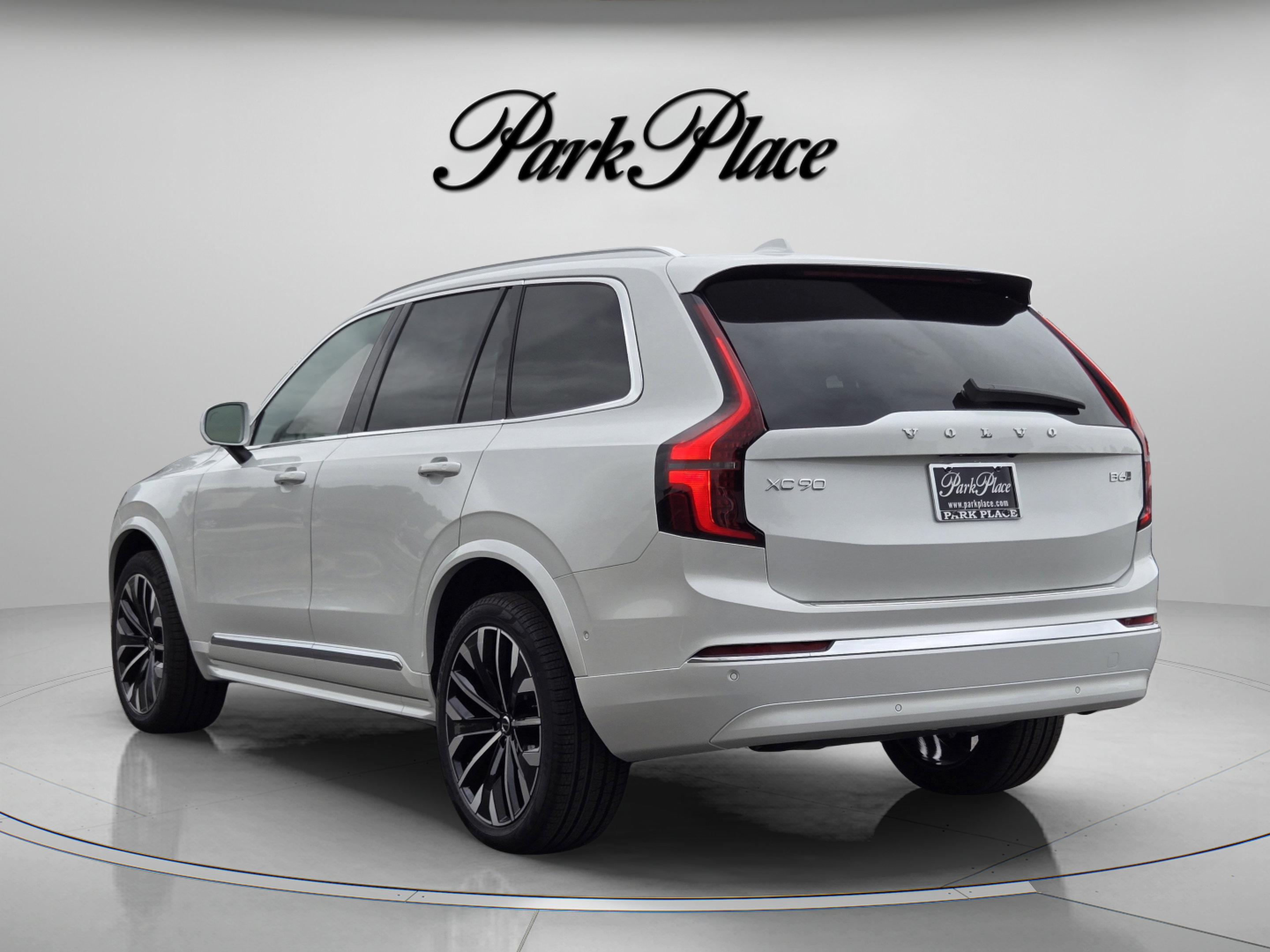 Used 2026 Volvo XC90 B6 Plus w/ Protection Package Premier AWD/4WD image 3