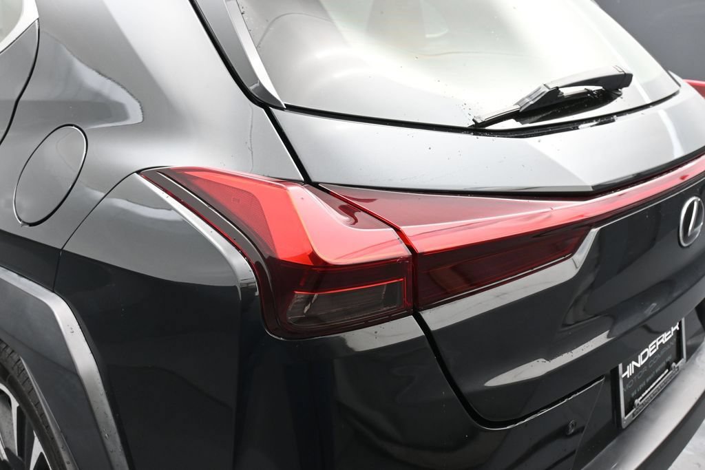 Used 2021 Lexus UX 200 w/ Accessory Package (Z2) FWD image 38