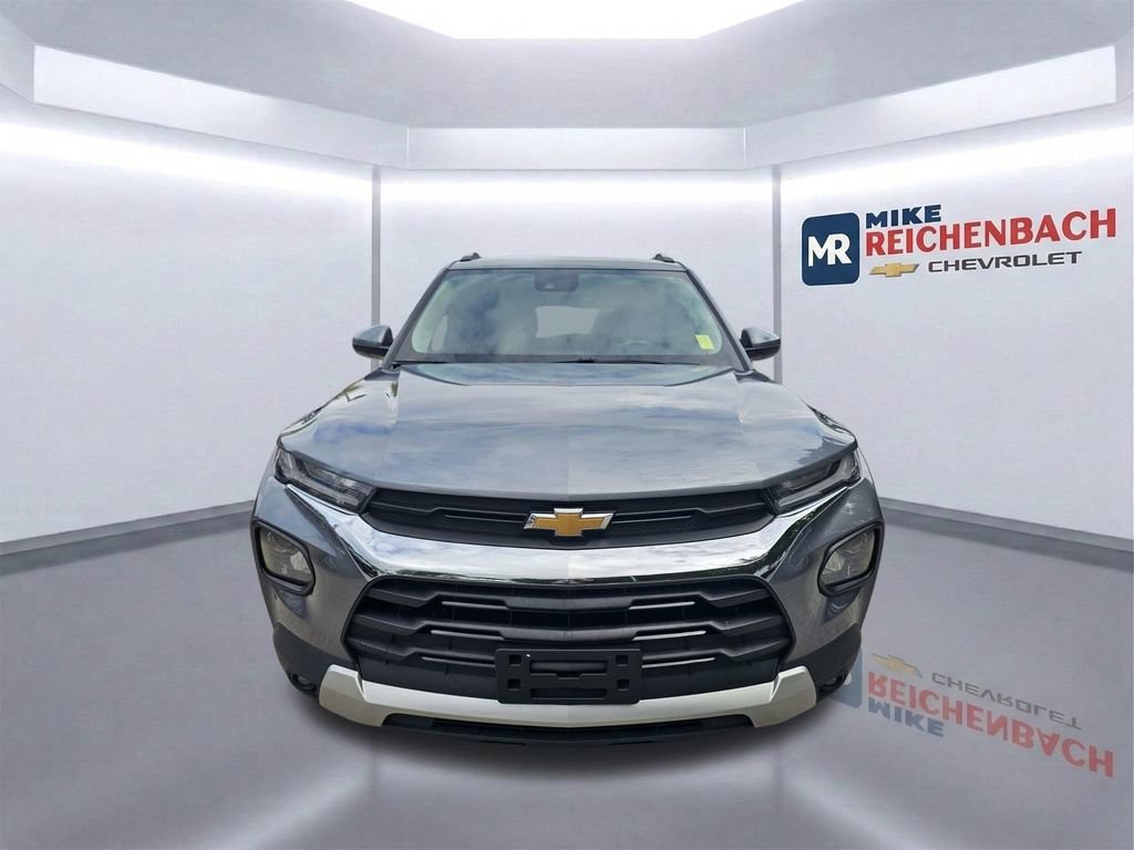 Used 2022 Chevrolet TrailBlazer LT w/ Convenience Package AWD/4WD image 9