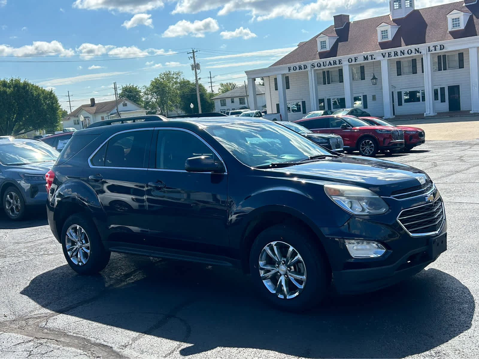 Used 2016 Chevrolet Equinox LT w/ Convenience Package image 3