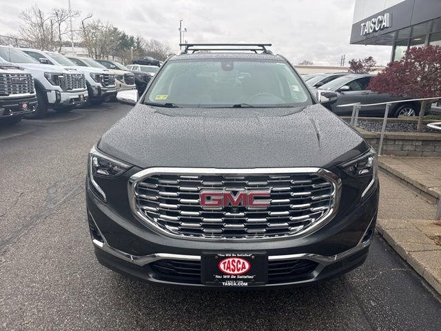 Used 2019 GMC Terrain Denali w/ Advanced Safety Package AWD/4WD image 2