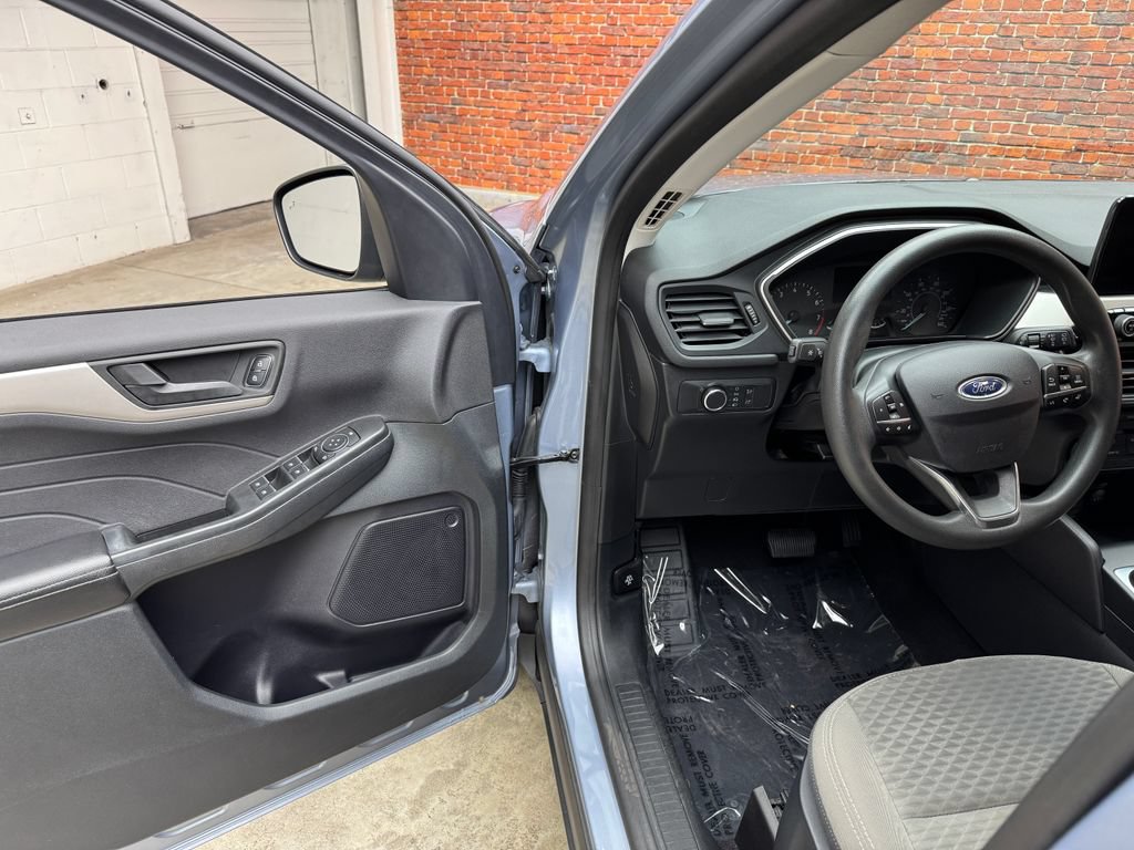 Used 2022 Ford Escape SE AWD/4WD image 7