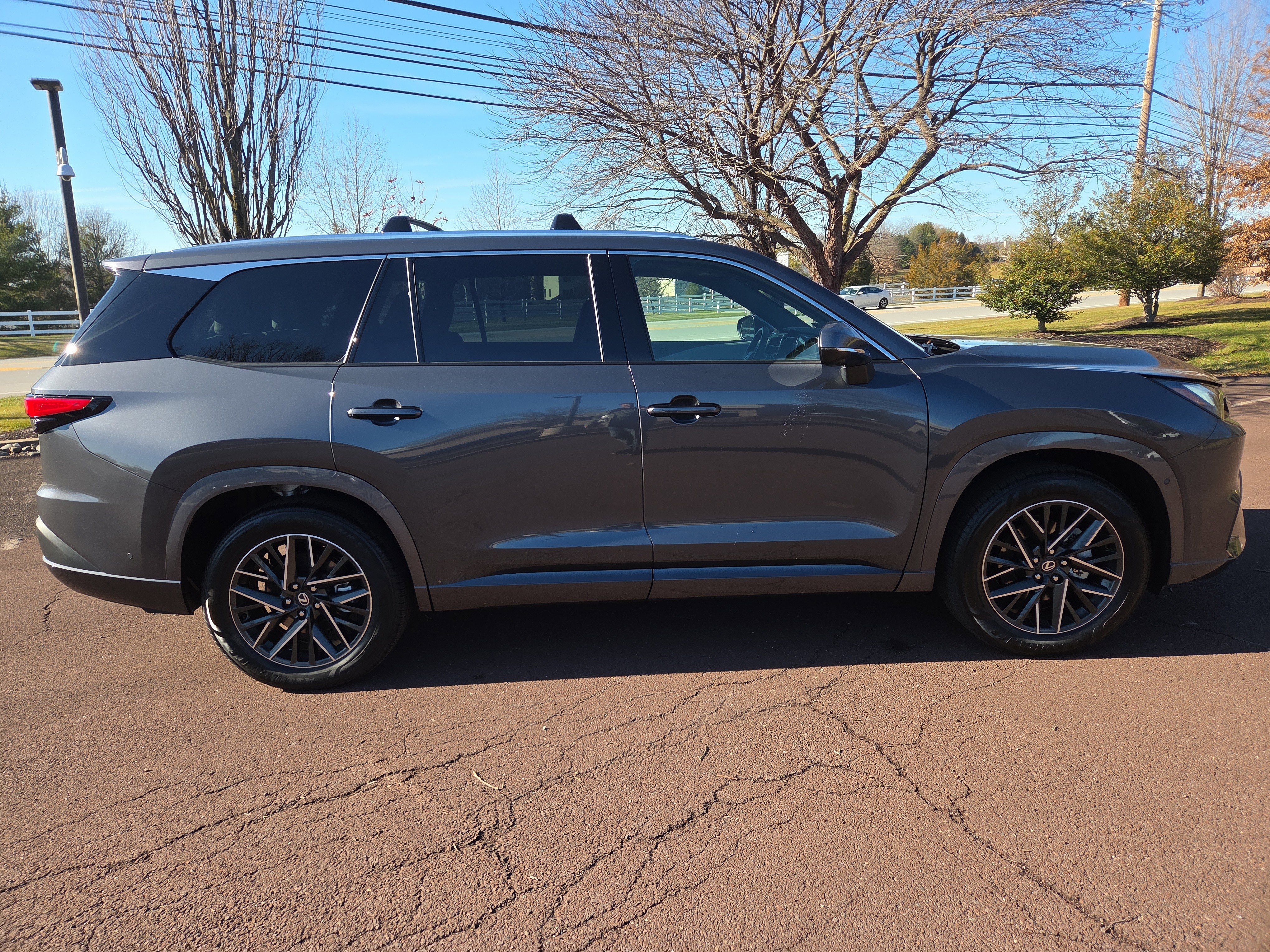 New 2026 Lexus TX 350 AWD image 2