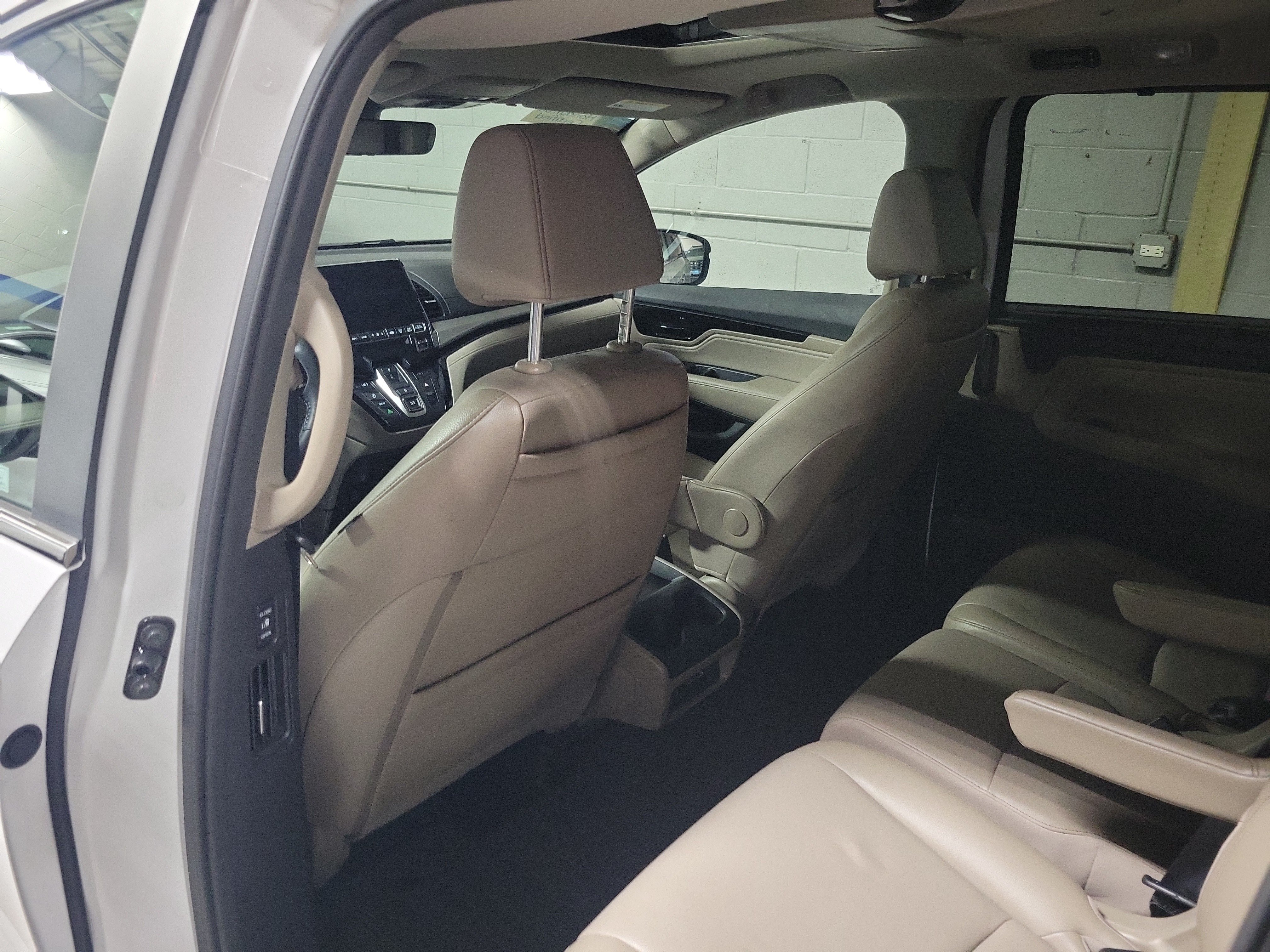 Certified 2023 Honda Odyssey Touring image 13
