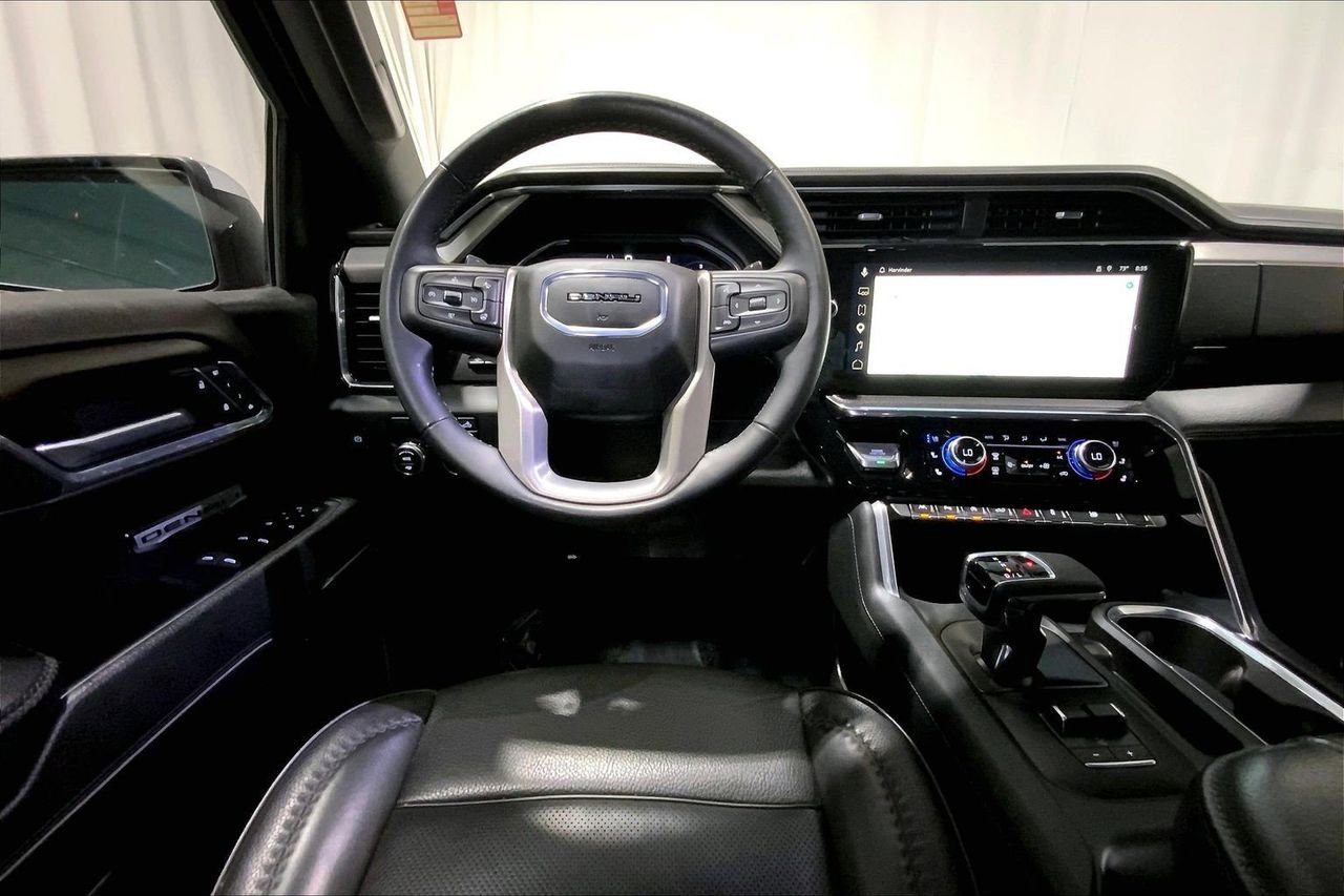 Used 2024 GMC Sierra 1500 Denali w/ Denali Reserve Package RWD image 4
