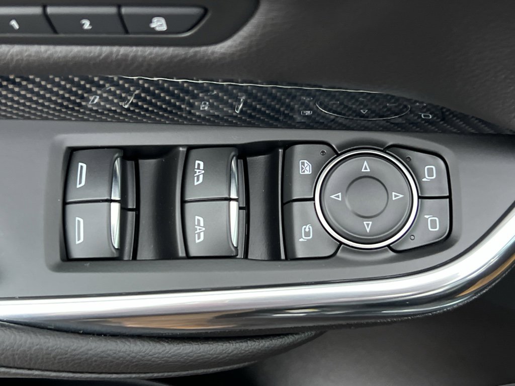 Used 2024 Cadillac XT4 Sport image 13