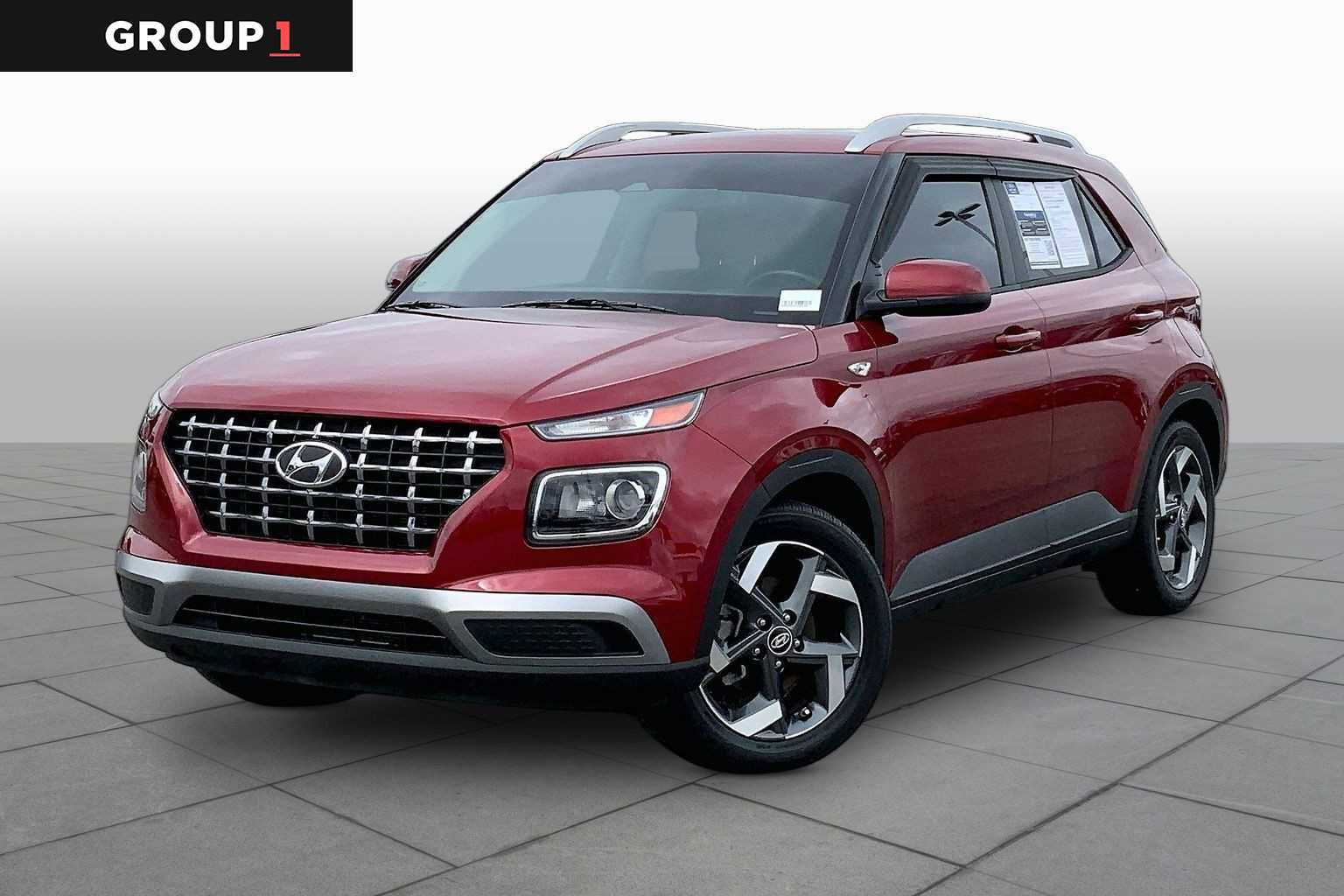 Used 2023 Hyundai Venue SEL FWD image 1