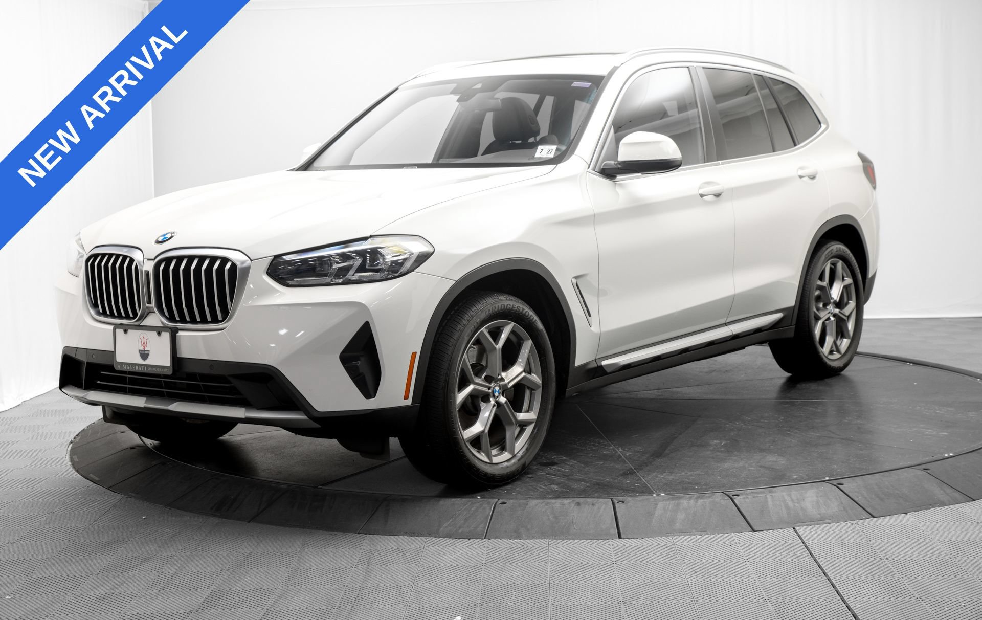 Used 2022 BMW X3 xDrive30i AWD/4WD image 3