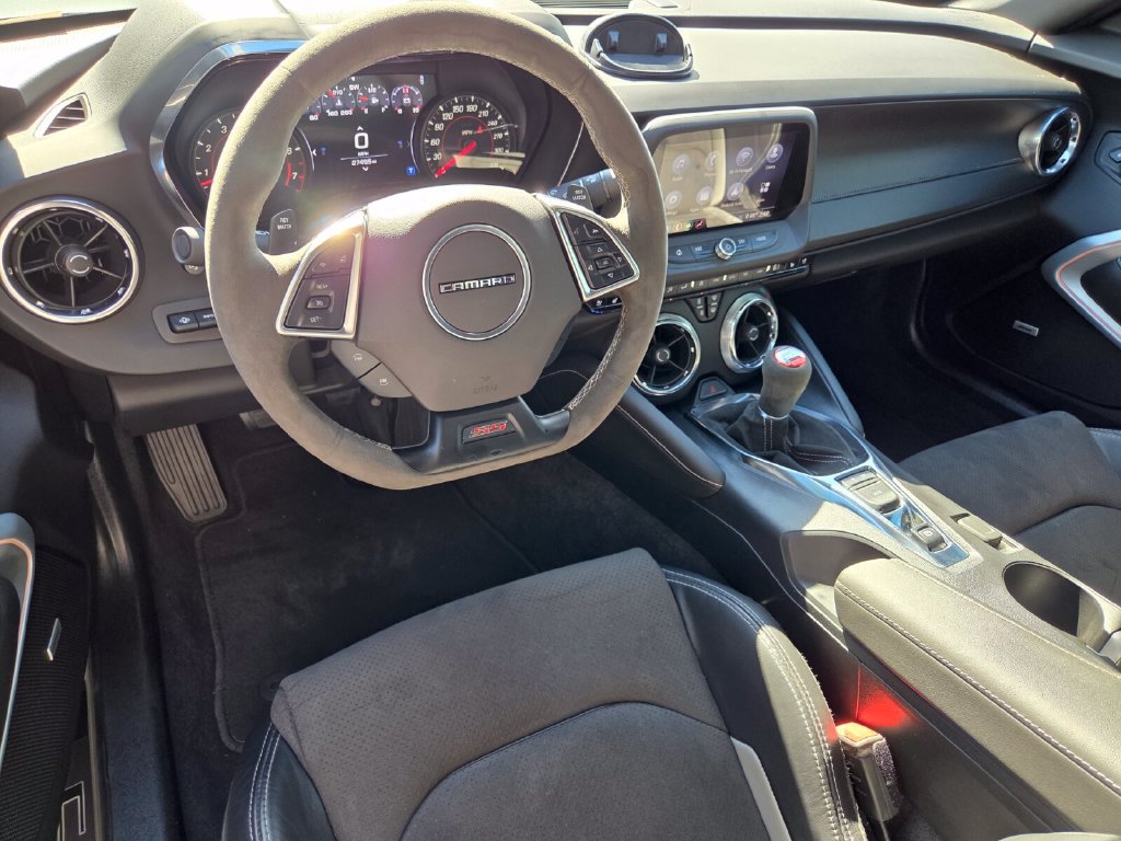 Used 2020 Chevrolet Camaro SS RWD image 15