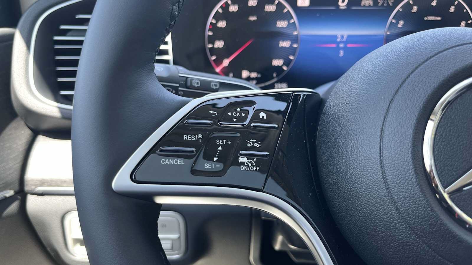 New 2026 Mercedes-Benz GLE 350 4MATIC image 37