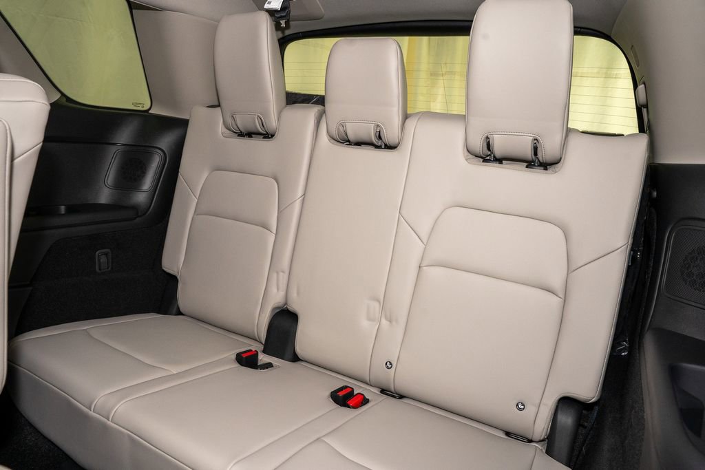 New 2026 Nissan Pathfinder SL w/ SL Premium Package image 13